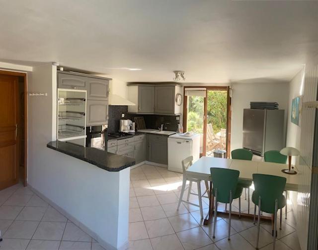 Joli Rez-De-Villa 80 M2 Proche Mer Carqueiranne Kültér fotó